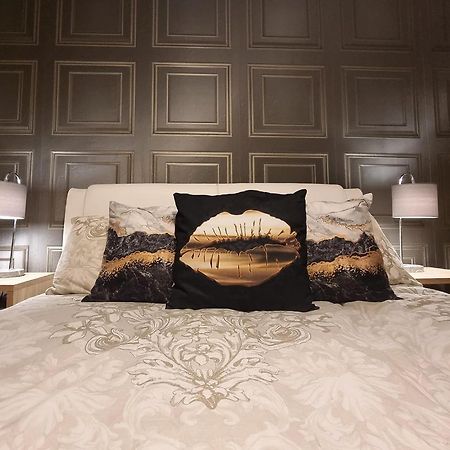 Spacious House City Skyline And Mountain Views Close Too Belfast Centre And Airports Free Parking Екстер'єр фото