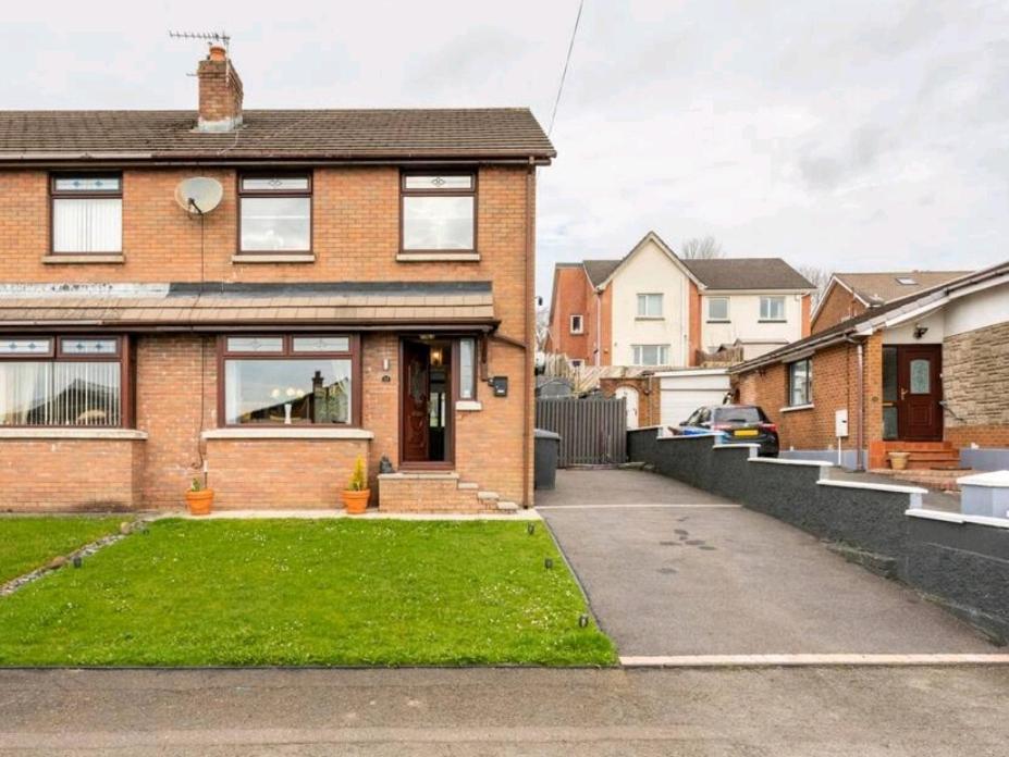 Spacious House City Skyline And Mountain Views Close Too Belfast Centre And Airports Free Parking Екстер'єр фото