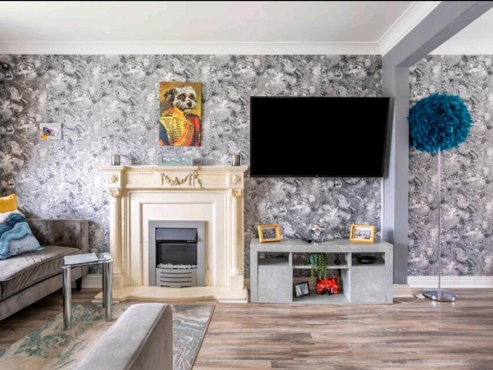 Spacious House City Skyline And Mountain Views Close Too Belfast Centre And Airports Free Parking Екстер'єр фото